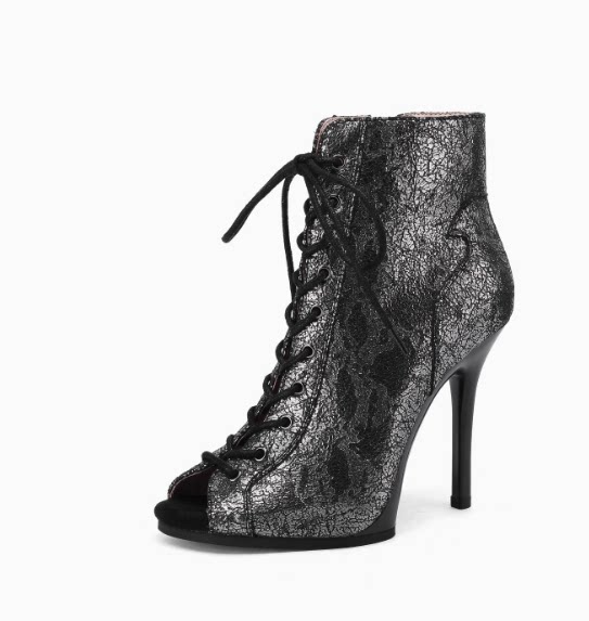 Motif serpent noir avec hauteur de 11 cm.