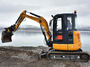 Mini excavadora 0,18 m3 Construcción de excavadoras sobre orugas-Tecnología avanzada para excavación y carga de precisión 9035E - Product Image 4