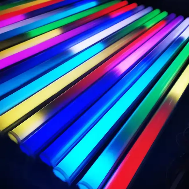 Tubo Led fluorescente decorativo RGB Color 14W PF0.5 Tubo LED de PC de ahorro de energía para interior al aire libre IP65 KTV Bar