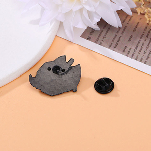 स्मीनिंग पिन राक्षस dice enamel पिन चुड़ैल योद्धा गेम फ्लिप लेपल बैज 666 ढाल धातु ब्रोच मिनी मोक - Product Image 6