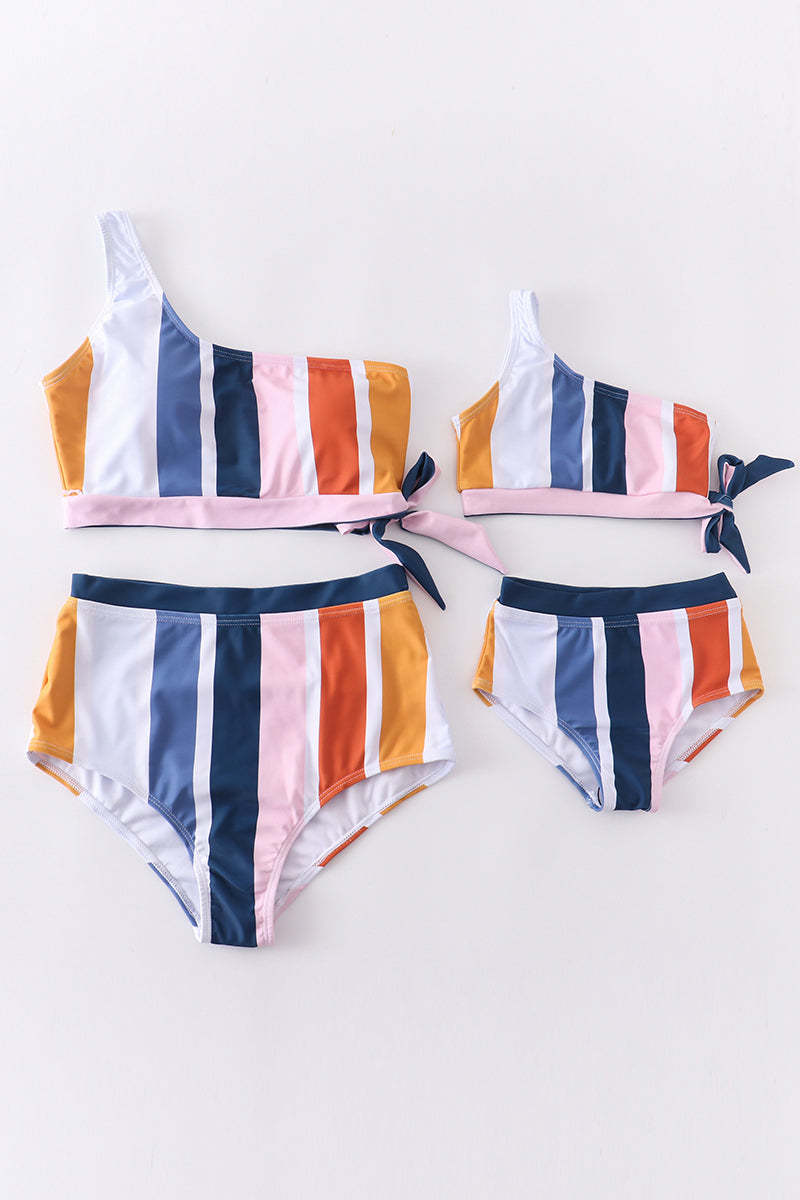 Costume da bagno a righe multicolore mamma e me