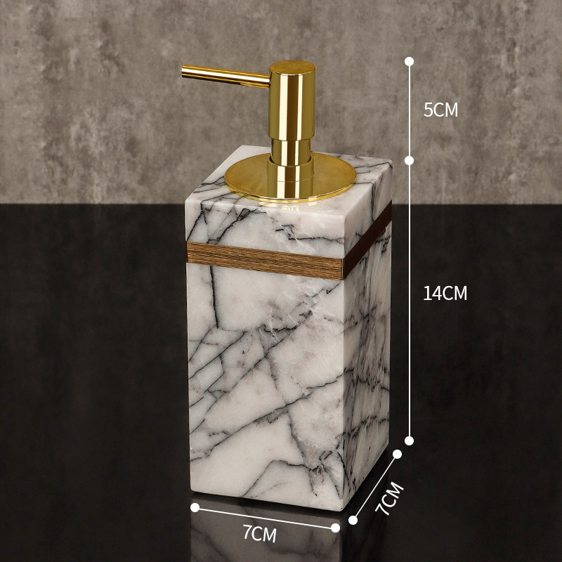 Soap dispenser 7x7x14x5cm A