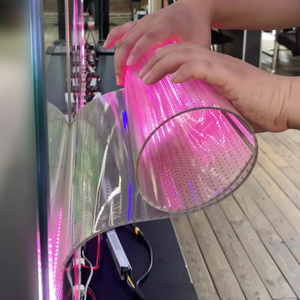 Guter Preis P8 Flexibler ultra dünner transparenter LED-Bildschirm Filmbild schirm Programmier barer benutzer definierter LED-Bildschirm - Product Image 3