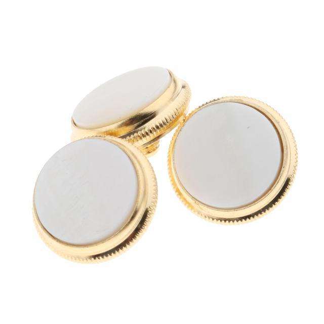 Botones chapados en oro con carcasa blanca