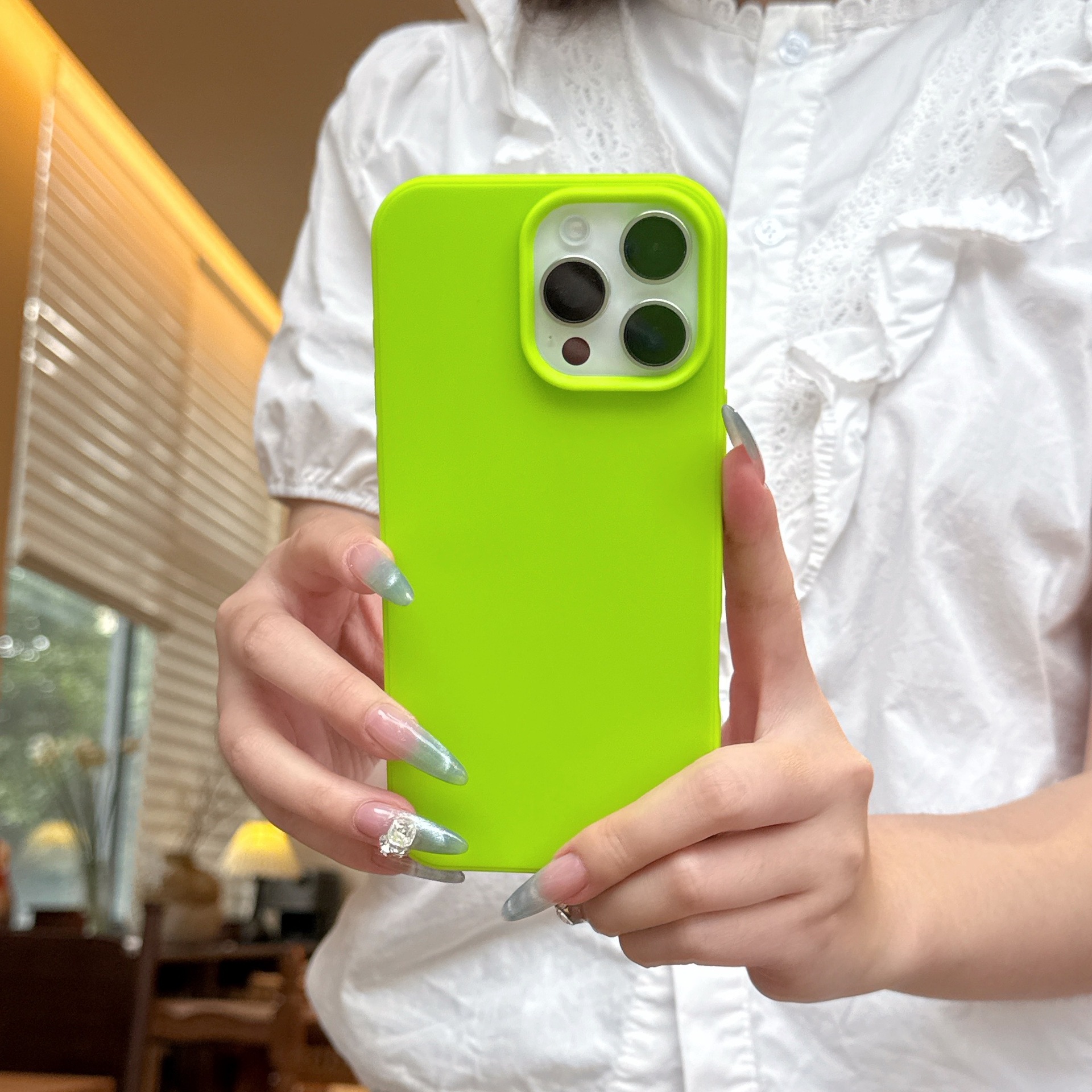 Fluorescent Vert