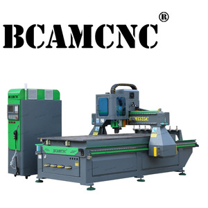 1325 4 * 8ft Automatic Tool Changer <span class=keywords><strong>CNC</strong></span> Woodworking <span class=keywords><strong>Router</strong></span> para a Gravura Da Porta Do Armário na Fábrica De Móveis