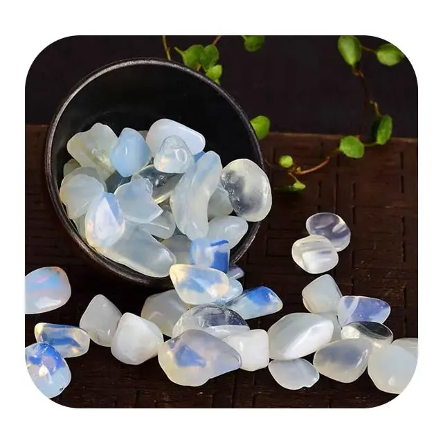 Vente en gros de pierres précieuses Fanshi-natural cristal d'opale pierre de quartz blanc gravier pierre de dégringolade d'opale concassée