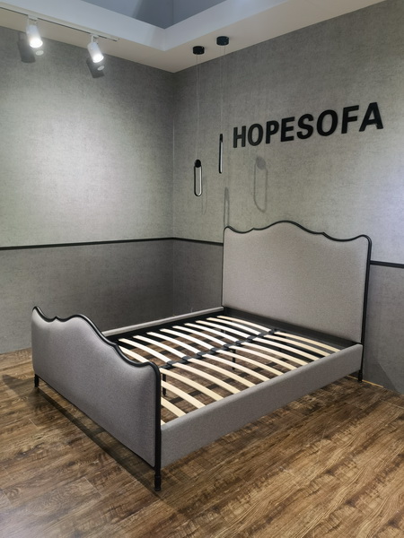 Leather Upholstered Modern Design King Size Bed for hotel