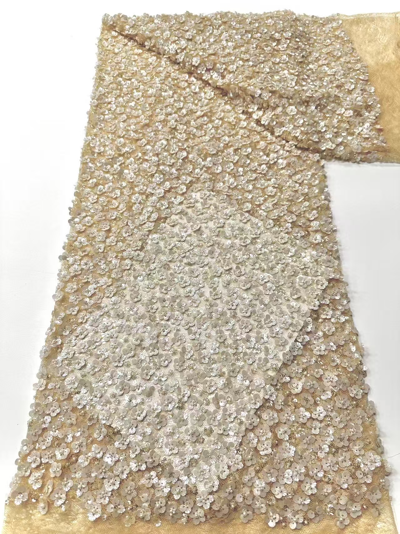 สีเหลือง