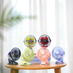 <span class=keywords><strong>YOOBAO</strong></span> şarj edilebilir USB gürültüsüz büyük kapasiteli bebek kullanımı için 6400mAh taşınabilir Mini klip Fan