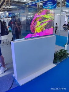Заводской напольный прозрачный стеклянный OLED-экран дисплей, цифровая вывеска, специальный дизайнерский экран - Product Image 6