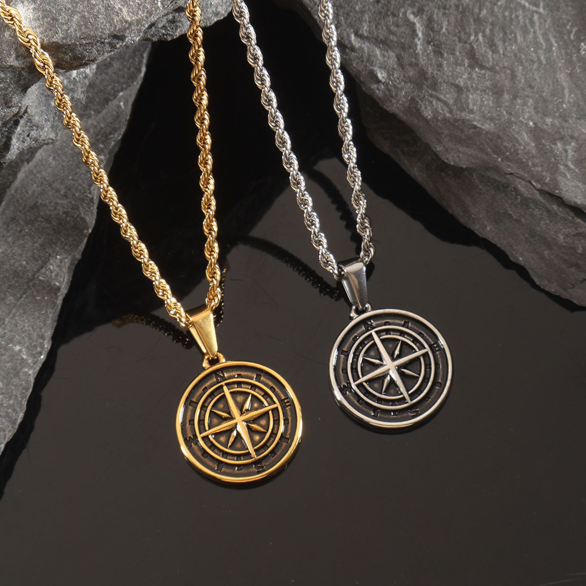 Pendentif boussole avec chaîne de corde_2