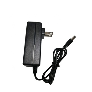 12.6V1Aバッテリー充電器アダプター電動工具充電器DCコネクタ付き - Product Image 2