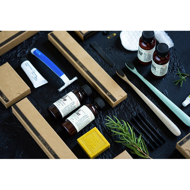 OEM ODM customized sizes hotel toiletries set hotel supplies amenities set