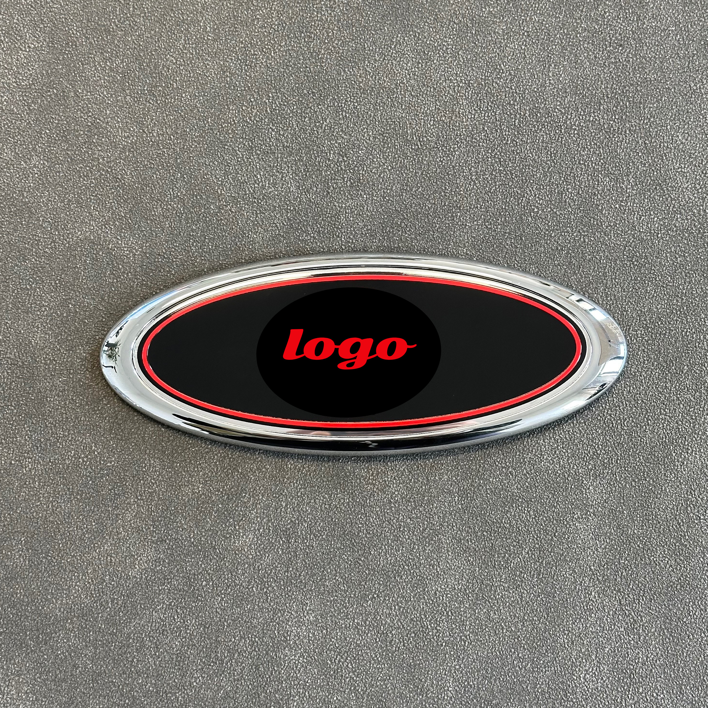 Insignia negra + CALAVERA roja