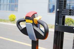 Miễn phí vận chuyển nâng bán stackers điện xe nâng đi bộ loại tay xếp chồng Pallet xe tải <span class=keywords><strong>Stacker</strong></span> để bán - Product Image 6