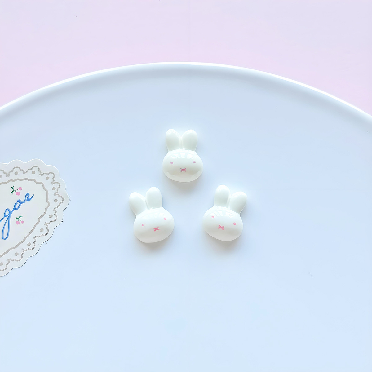 Mini tête de lapin à bouche poudrée 15*12mm