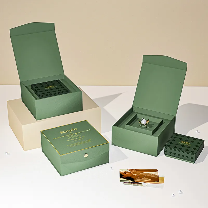 Cajas de Regalo de joyería de papel con logotipo personalizado, joyería de lujo, anillos, joyas, caja de embalaje ecológica con cinta, nuevos productos de 2023