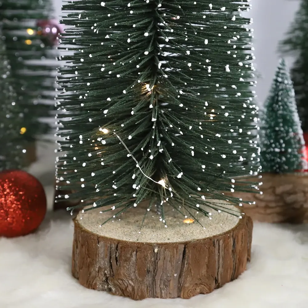 زينة عيد الميلاد المنزلي إضاءة شجرة الكريسماس مع زجاجات كرة الكريسماس الحرفية فرشاة زينة شجرة