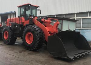 Il caricatore della ruota controllato idraulico 6 Ton 5 Ton offre 3.2m Dump altezza e opzioni di capacità del secchio da 3 a 4.5 metri cubi - Product Image 5