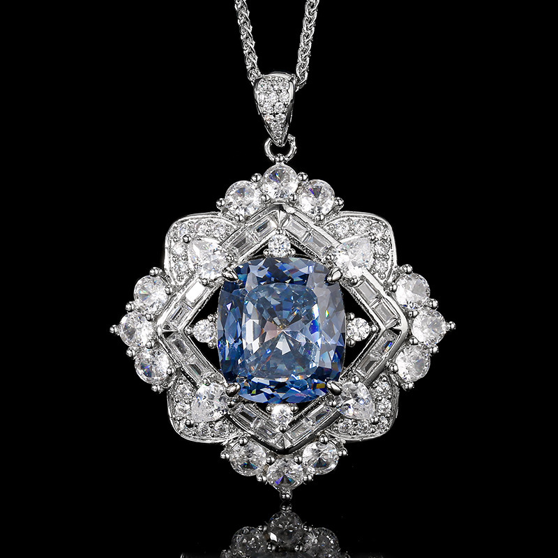 Pendentif chaîne plaqué blanc avec chaîne