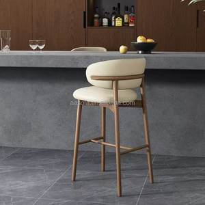 Chaise de tabouret de bar haut de luxe nordique avec table de billard et chaise en fer rustique à dos moderne pour cuisine pour hôtels-de Guangzhou