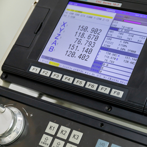 CNC-Computer numerische Steuerung 3 Achsen zum Schleifen und Schneiden 4-Achsen-CNC-Steuerung mit Encoder für Biege maschine - Product Image 1