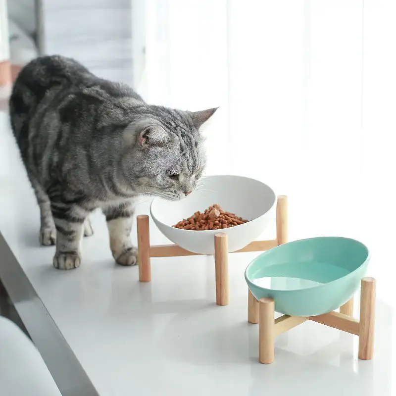 Disesuaikan Grosir Hewan Peliharaan Keramik Makan Mangkuk Makanan Kucing Anjing Pemasok Produk Hewan Peliharaan dengan Dudukan Kayu