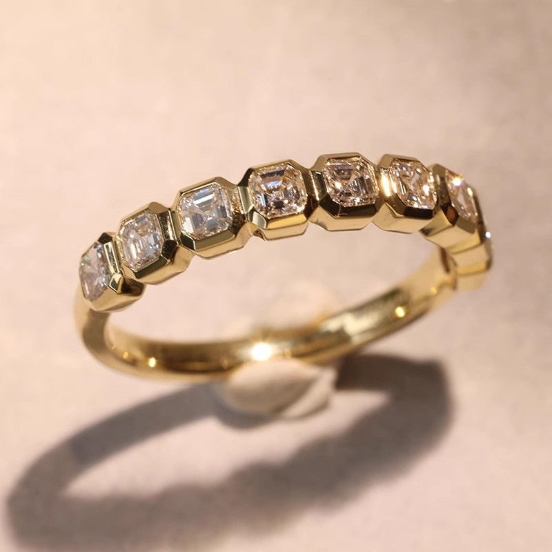 A475 yellow gold