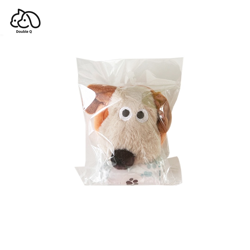 Patrón de perro jefe incluyendo un rollo de bolsa de basura aleatoria