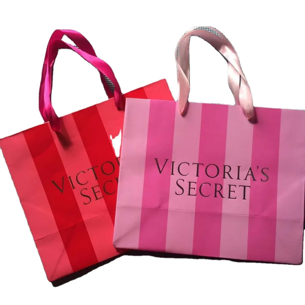 Famoso sacchetto di carta di marca Shopping stampa Offset coulisse alla moda ottimo sacchetto di carta regalo di ringraziamento sacchetti della spesa bianchi accetta