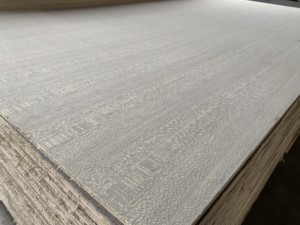 カスタムドア、キャビネット、インテリアデザインプロジェクト用<span class=keywords><strong>MDF</strong></span>シート