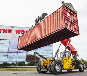 Almacén Contenedor vacío CPCD160EC3- CZ/DZ Handler Carretilla elevadora 45Ton Reach Stacker - Product Image 1