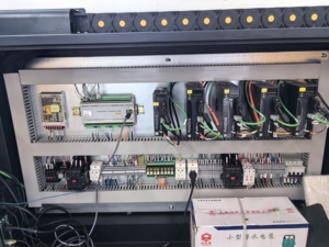2025 Best Seller 5 Axis <strong>CNC</strong> Bridge Saw Stone Bridge Cutting Machine Quartz Mono <strong>Block</strong> Cutting Machine - Product Image 4