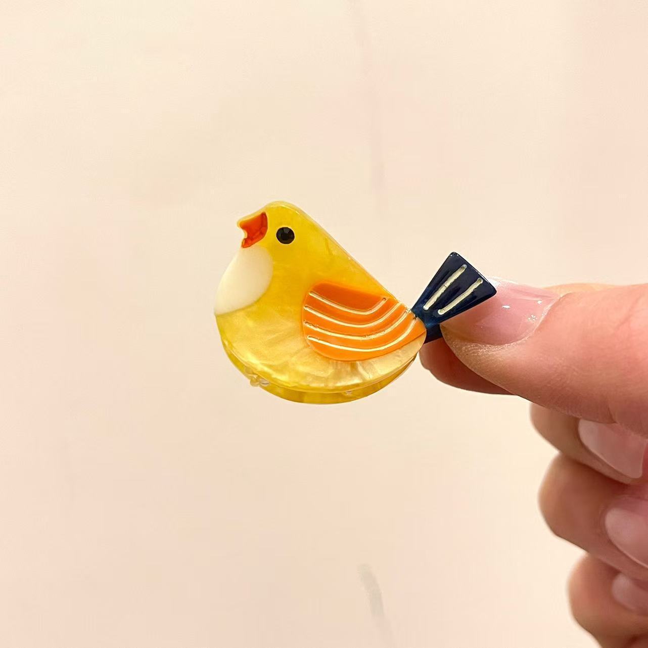 1 poussin jaune-3 cm