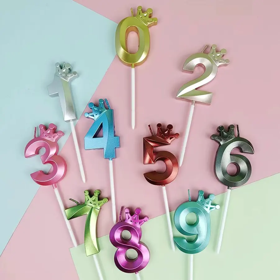 Nouveaux numéros créatifs 0-9 décoration de gâteau couronne bougie d'anniversaire numérique couronne créative bougie d'anniversaire colorée