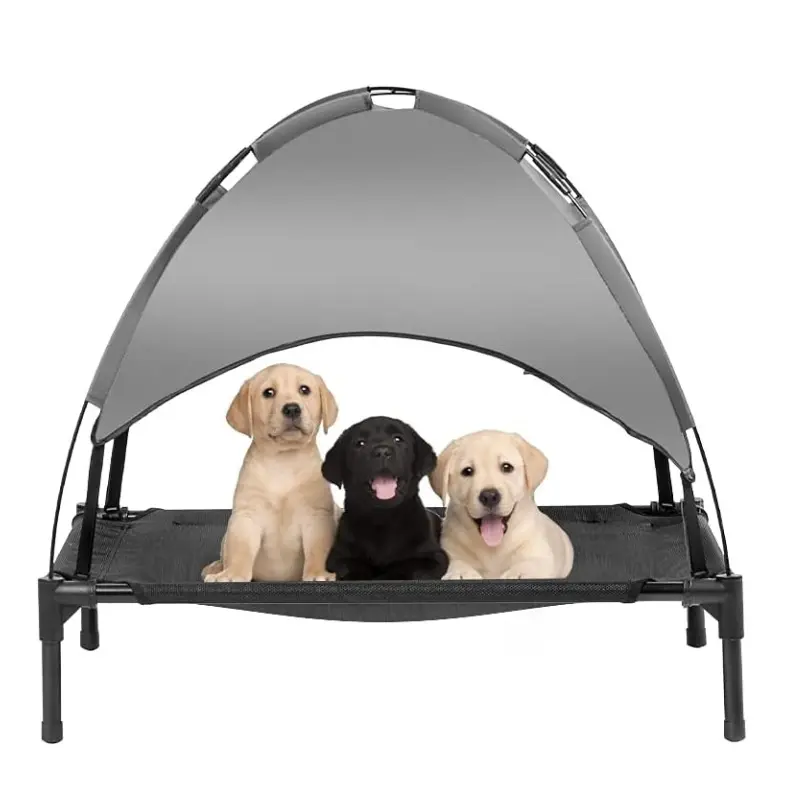31 Zoll erhöhtes Hundebett im Freien mit Vordach Kühlung erhöhtes Haustierbett mit abnehmbarem Sonnenschutz für Camping