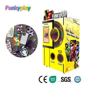 Funkyplay sân trượt băng trong nhà trường hợp điện thoại trong suốt Máy bán hàng tự động với thiết kế theo chủ đề băng vui nhộn và cạnh LED - Product Image 5
