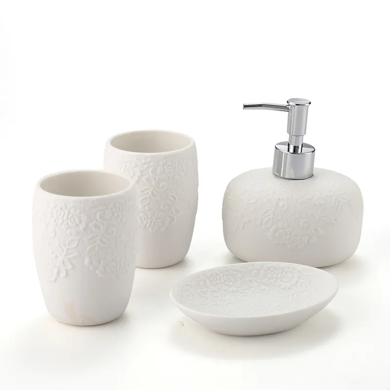 Elegant Flower Design Round Ceramic Porcelain Bath Bathroom Sets