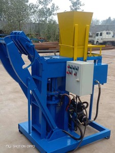 Produttore di macchine per stampaggio blocchi di argilla per mattoni popolari in Cina