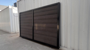 Tùy chỉnh Trung Quốc WPC cổng chính nặng thép tự động WPC cửa trượt điều khiển từ xa con lăn cổng động cơ - Product Image 5