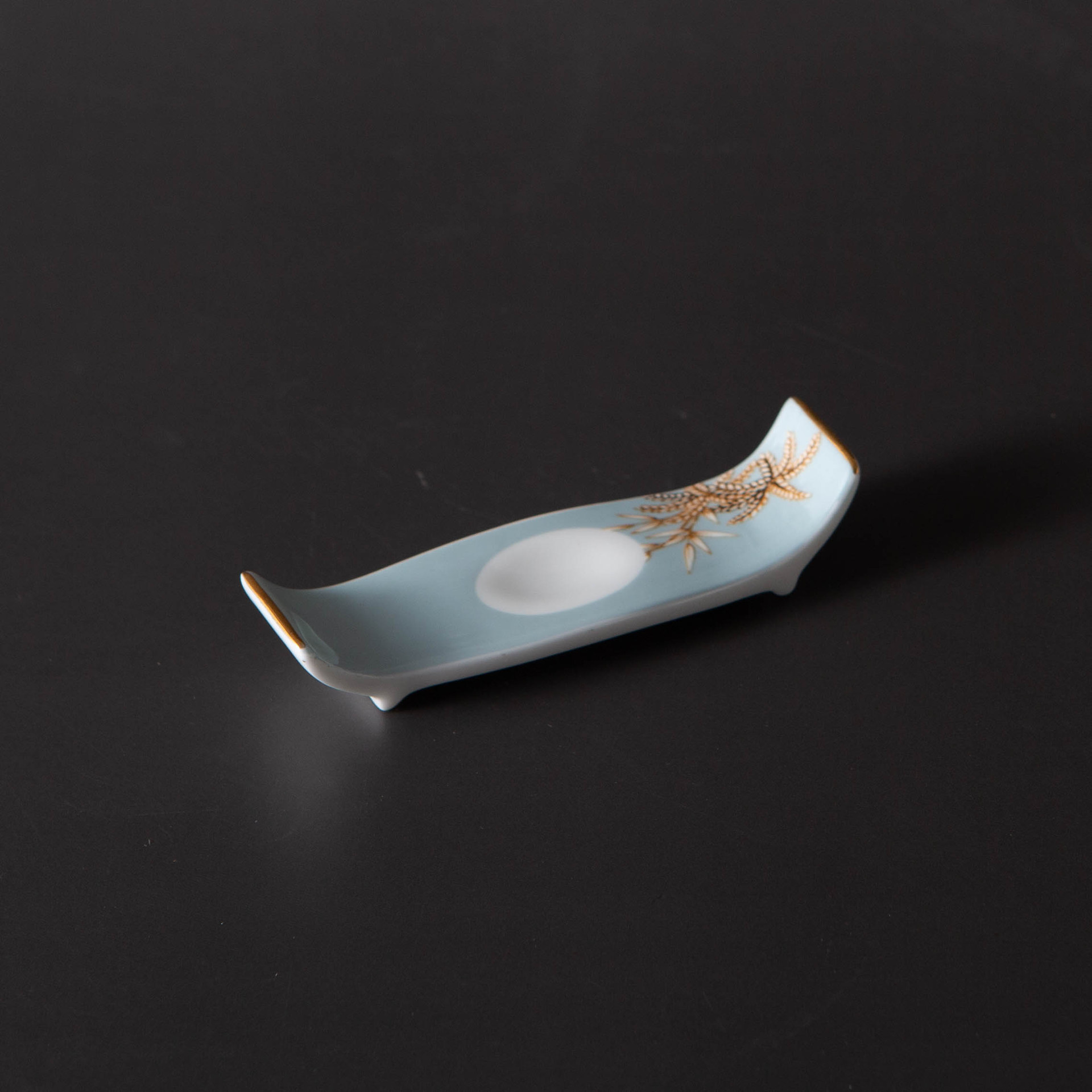 Chopstick holder