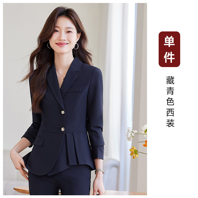 991 Navy blue suit