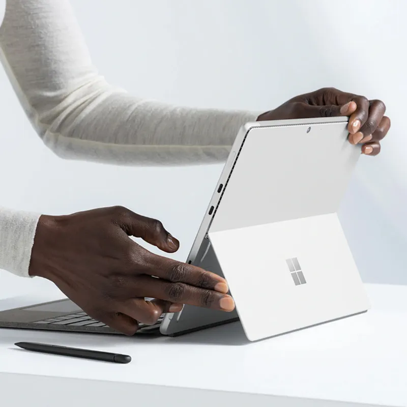 Laptop untuk Microsoft Surface Pro 8 Platinum Intel Evo Core I7 16GB RAM 512GB SSD Laptop Bekas 8GB 16GB 32GB