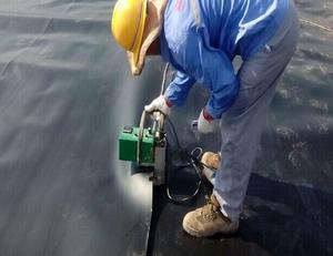 0.2mm 0.6mm 1.5mm 2mm <strong>HDPE</strong> Geomembrane Liner for Landfill Artificial Lake - Product Image 2