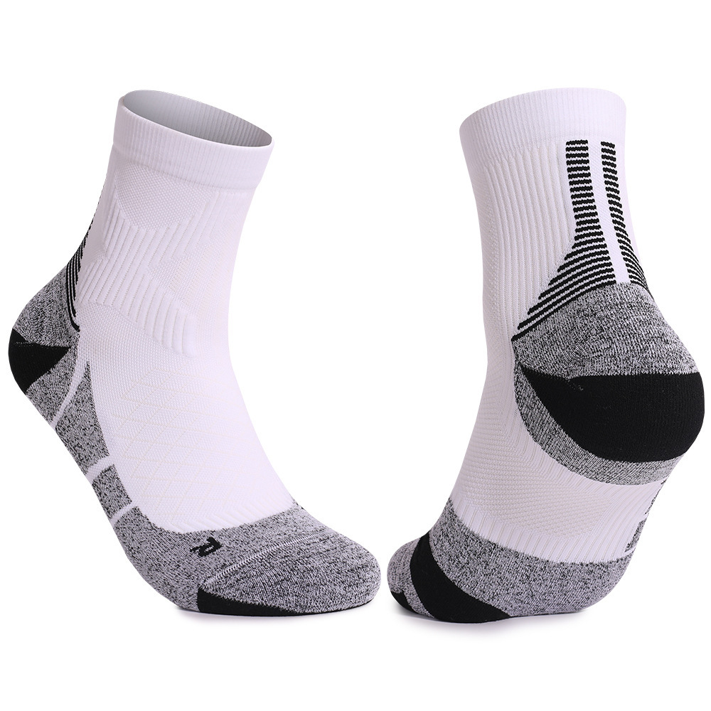 White l40-coolmax running socks