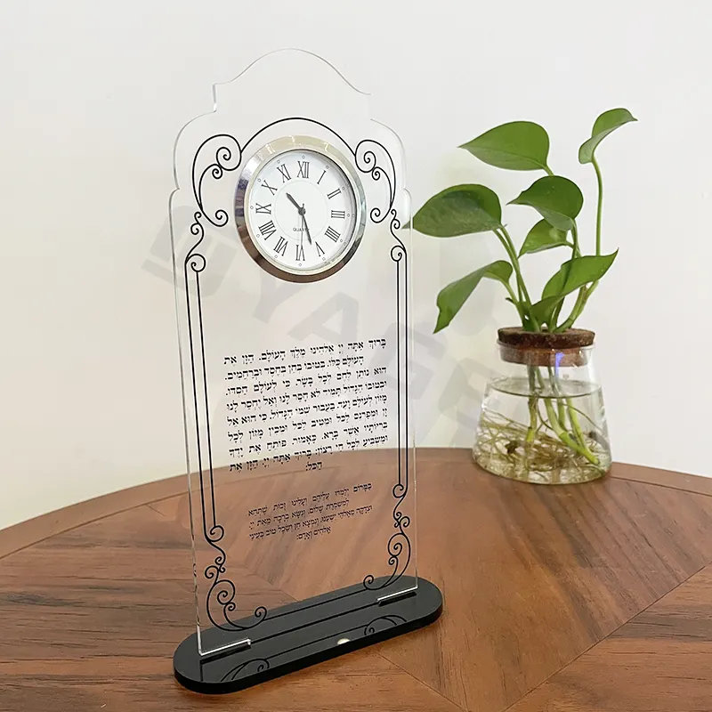 Personalità incisione cristallo orologio da tavolo regali con supporto nero per gli ospiti