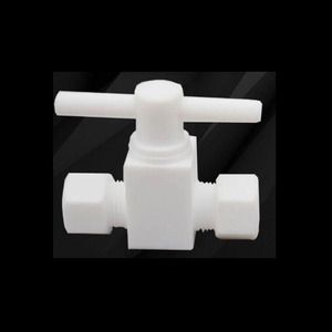 パイプバルブ継手圧縮バルクヘッドユニオンストレートヘッダーコネクタPTFEコネクタ - Product Image 1