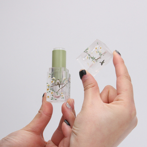 Ống Son môi với logo tùy chỉnh và bao bì nhựa với 5g cho ống son môi không thấm nước - Product Image 1