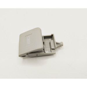 BYD QIN artı dm-i ön kaput anahtarı takma TA-8402510-00DY.QIN artı EV ön kapak kapağı anahtarı assy13146570-00.BYD aksesuarları. - Product Image 1